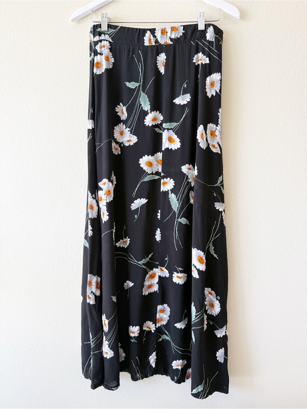 Brandy Melville Daisy Print Maxi Midi Skirt - Picture 8 of 11